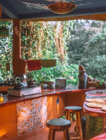 Astuces pour concevoir un plan de travail extérieur efficace